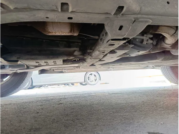 Car image 39