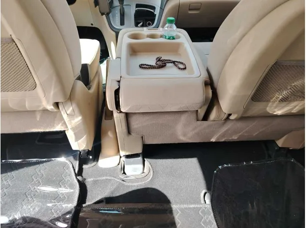Car image 48