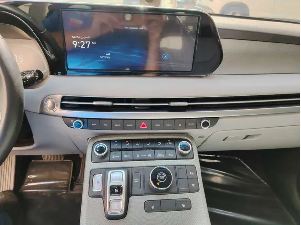 Car image 25