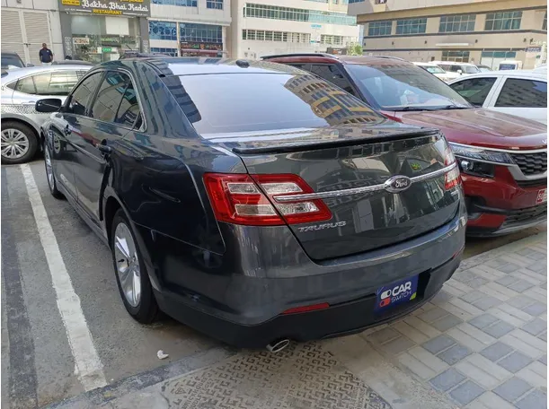 Car image 7