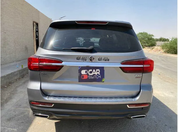 Car image 6