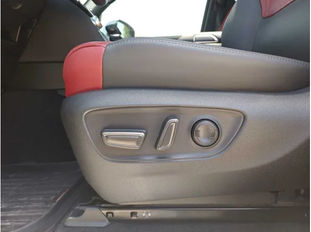 Car image 22