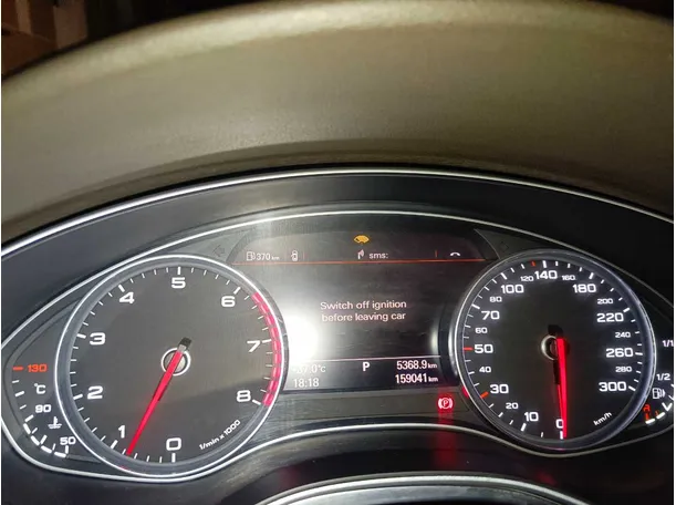 Car image 27