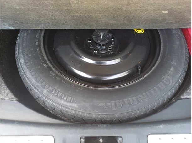 Car image 21