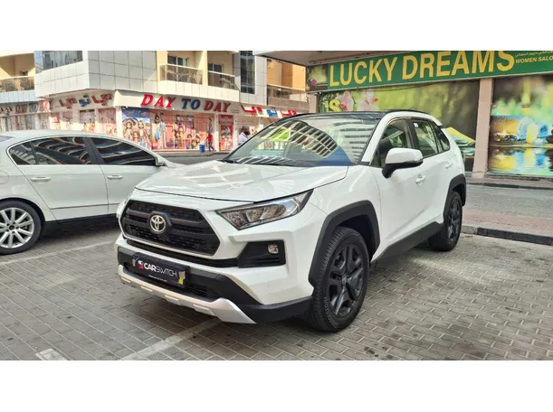 2024 تويوتا راف فور في الإمارات