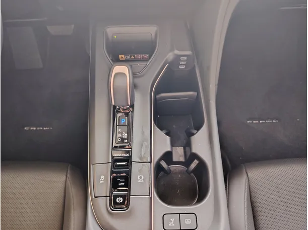 Car image 29