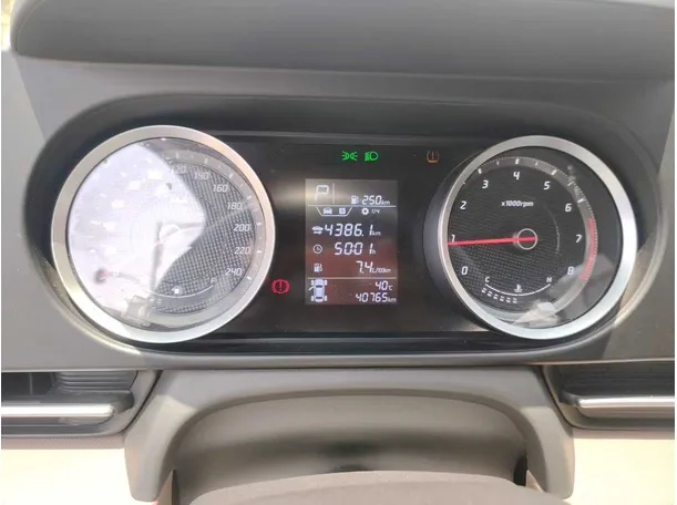 Car image 28