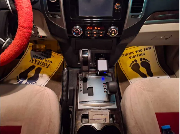 Car image 15