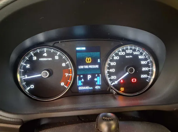 Car image 20