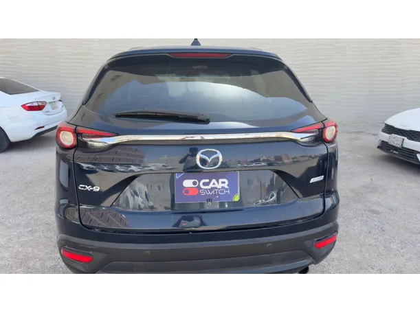 Car image 6