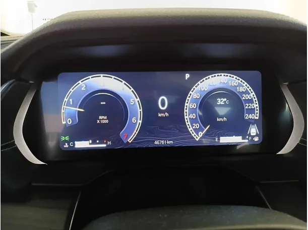 Car image 18