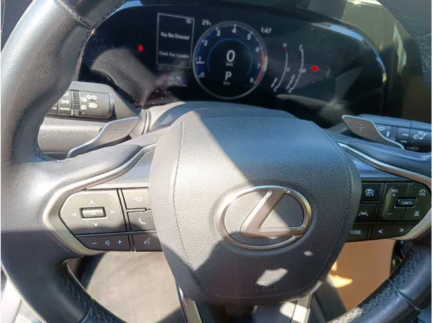 Car image 27