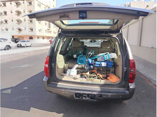 Car image 25