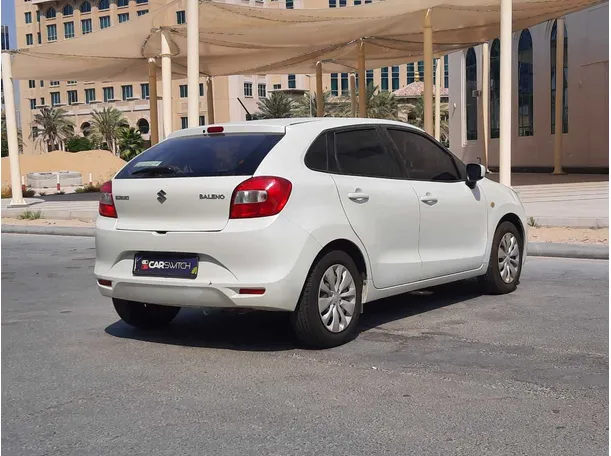 Car image 7