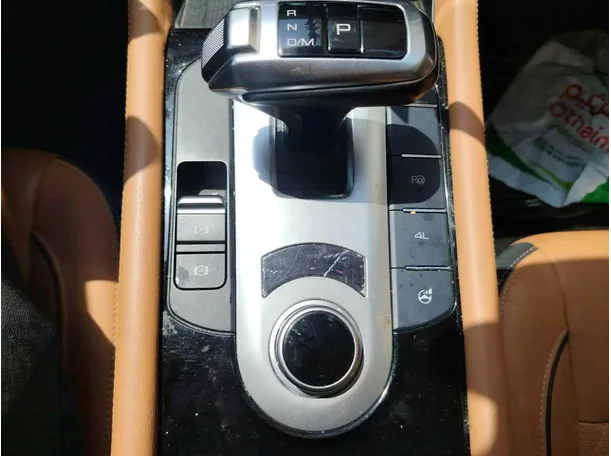 Car image 23