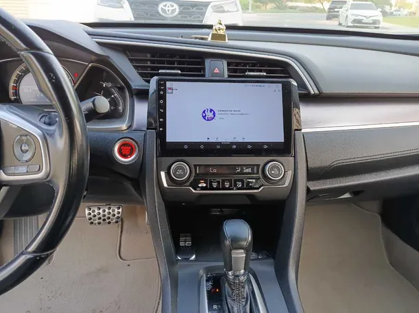 Car image 15