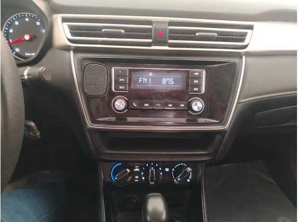 Car image 27