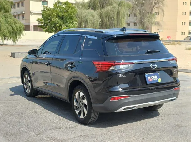 Car image 7