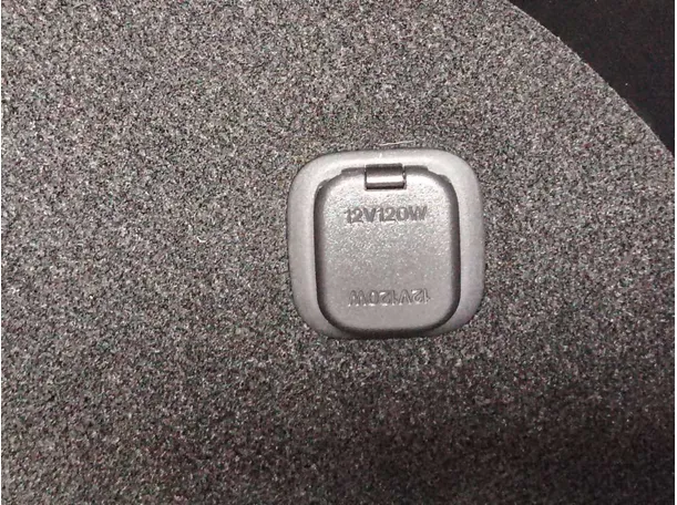 Car image 38