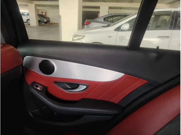 Car image 33