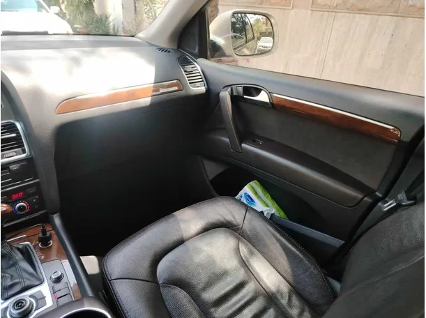 Car image 22