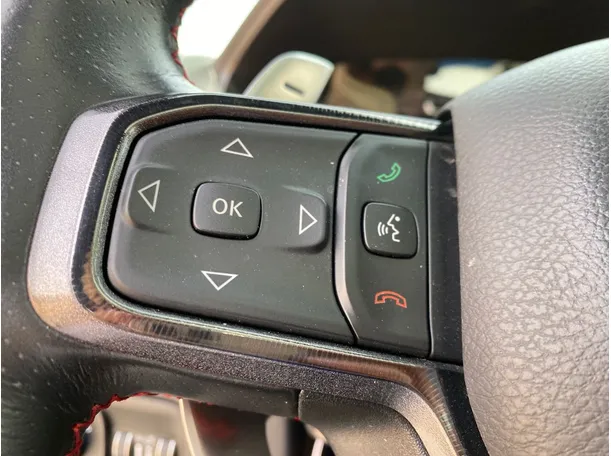 Car image 28
