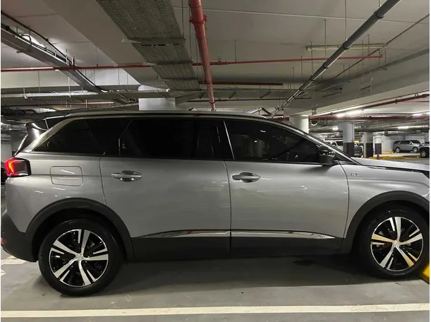 Car image 7