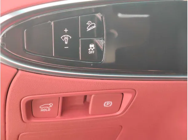 Car image 28
