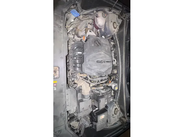 Car image 26