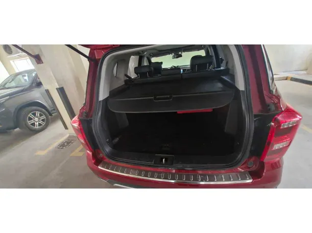 Car image 32
