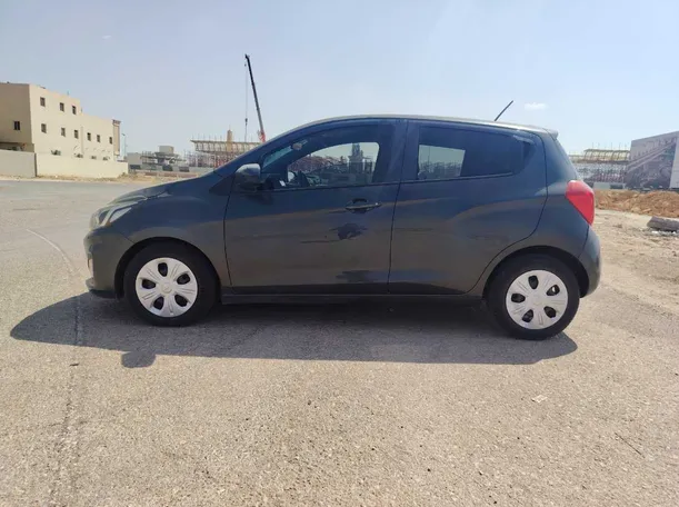 Car image 8