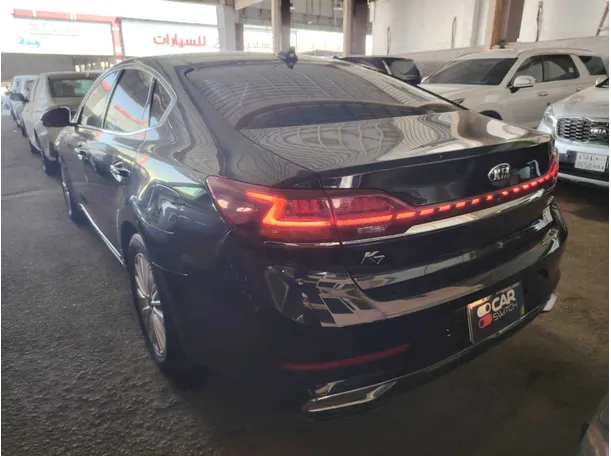 Car image 7