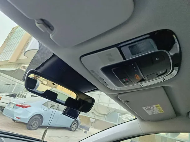 Car image 33