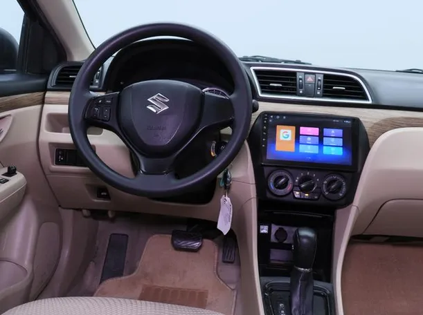 Car image 15
