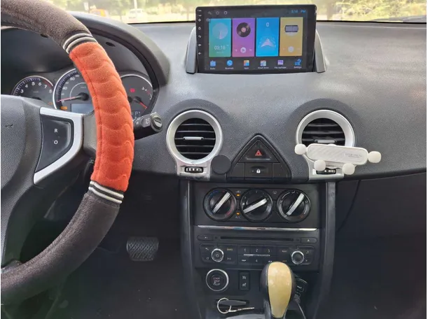 Car image 16