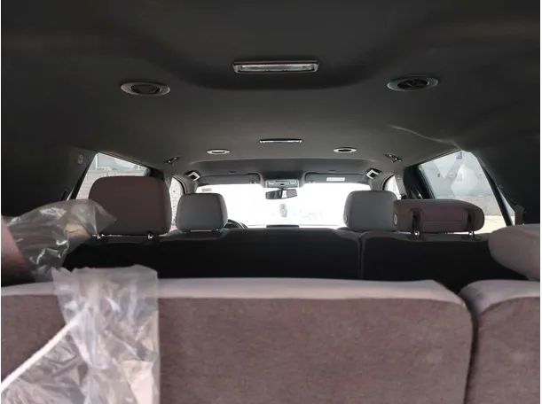 Car image 28