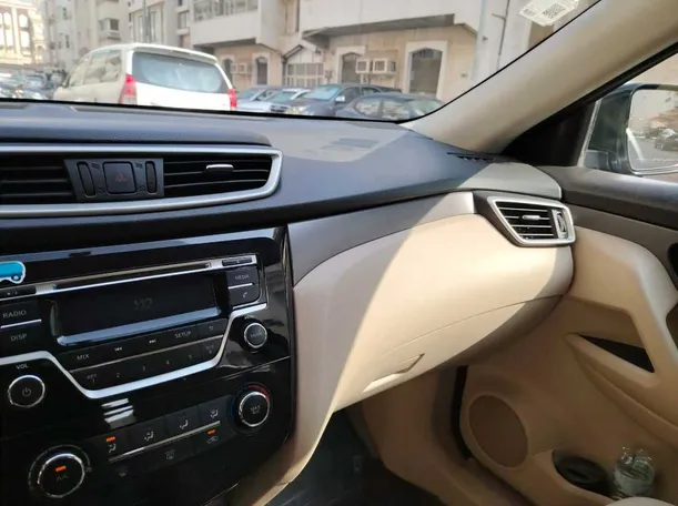 Car image 26