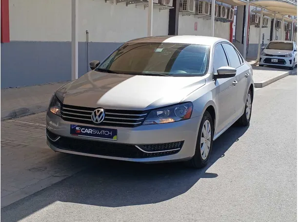 2013 Volkswagen Passat in Abu Dhabi