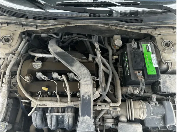 Car image 25