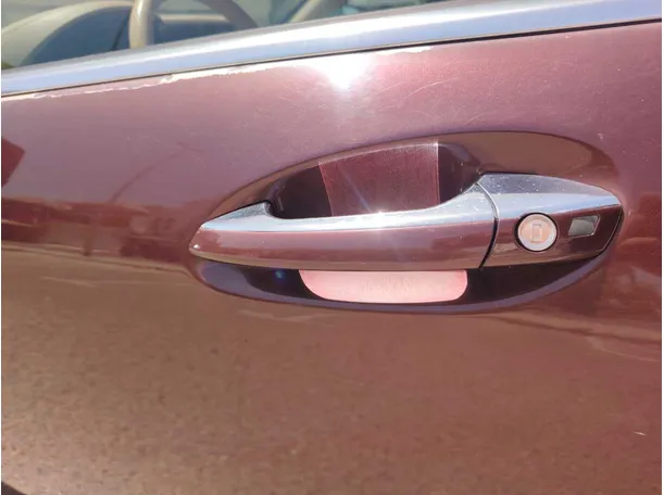 Car image 26