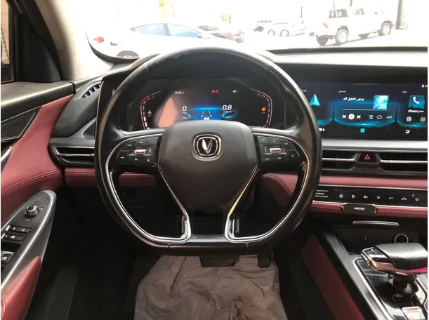 Car image 19