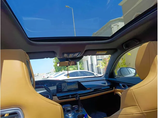 Car image 23