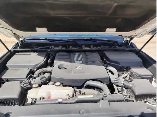 Car image 36