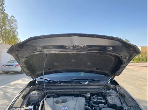 Car image 26