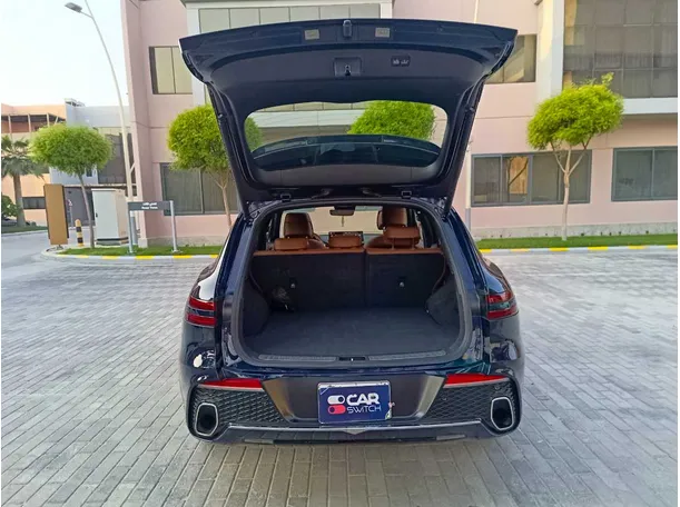 Car image 26