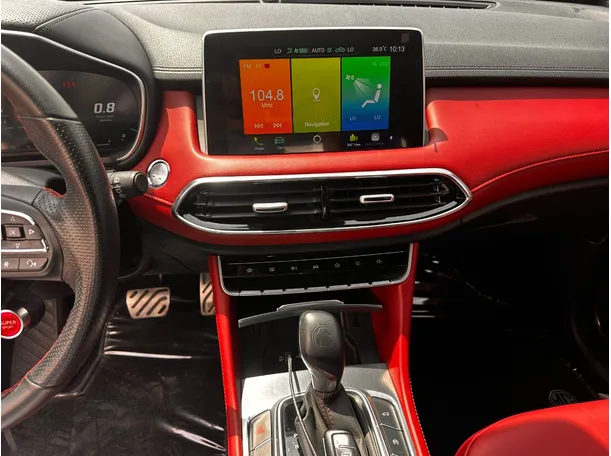 Car image 19