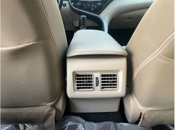 Car image 22