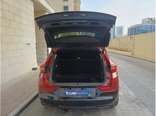 Car image 24
