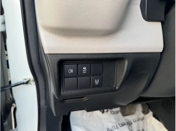 Car image 23