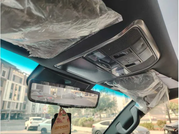 Car image 39